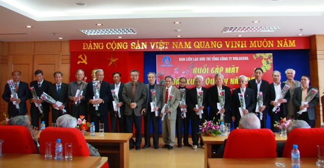 Gặp mặt cán bộ Hưu trí Tổng công ty Viglacera đầu Xuân Quý Tỵ 2013